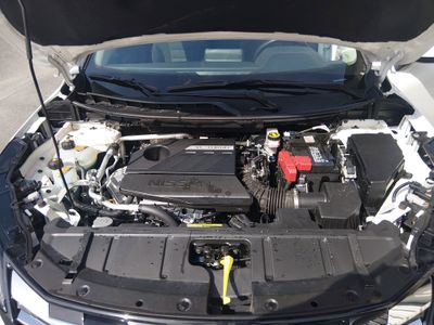 2025 Nissan Rogue - Photo 9