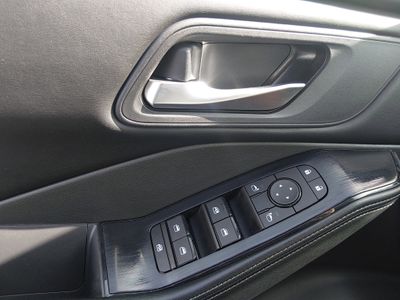 2025 Nissan Rogue - Photo 17