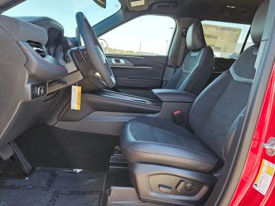 2026 Ford Explorer — photo 10 view