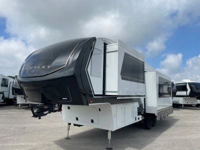 2026 Brinkley RV Model Z - Photo 2