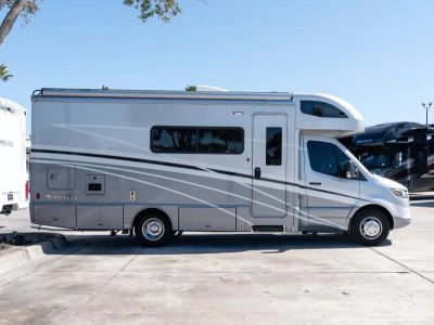 2022 Winnebago NAVION - Photo 23