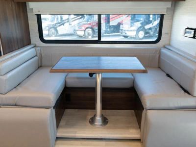 2022 Winnebago NAVION - Photo 14