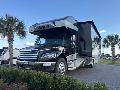 2026 Jayco Seneca - Photo 2
