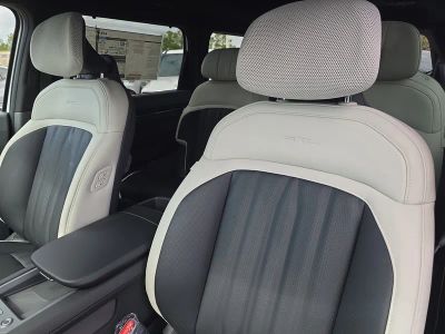 2026 Kia EV9 — photo 23 view