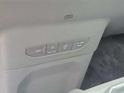 2026 Kia EV9 — photo 28 view