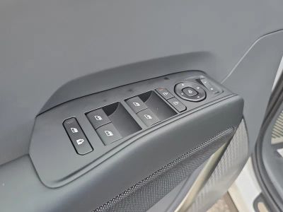 2026 Kia EV9 — photo 21 view