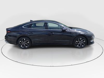 2024 Hyundai Sonata — photo 8 view