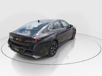 2024 Hyundai Sonata — photo 7 view