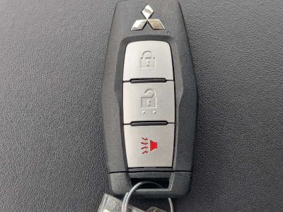 2024 Mitsubishi Outlander — photo 42 view