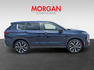 2024 Mitsubishi Outlander — interior view
