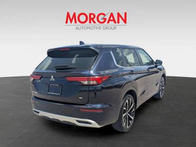 2024 Mitsubishi Outlander — detail view