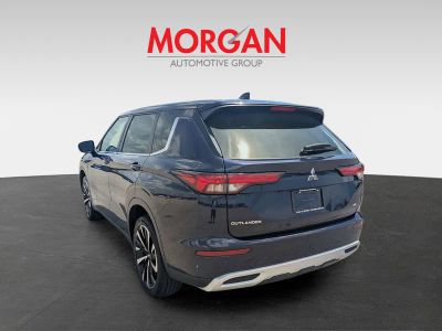 2024 Mitsubishi Outlander — photo 7 view
