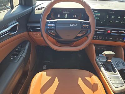 2026 Kia Sportage — photo 14 view