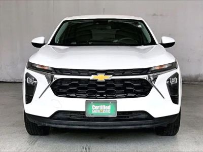 2025 Chevrolet Trax - Photo 2