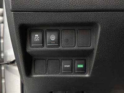 2020 Nissan Rogue Sport — photo 14 view