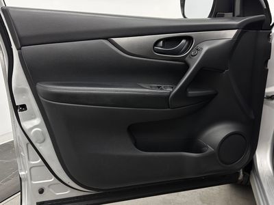 2020 Nissan Rogue Sport — photo 9 view