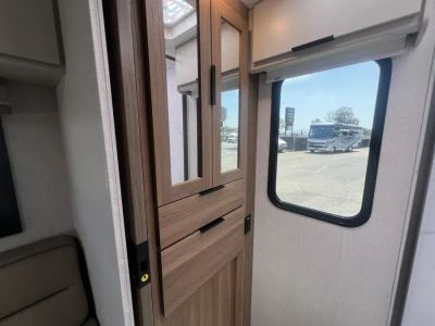 2027 Thor Motor Coach CHATEAU — photo 12 view