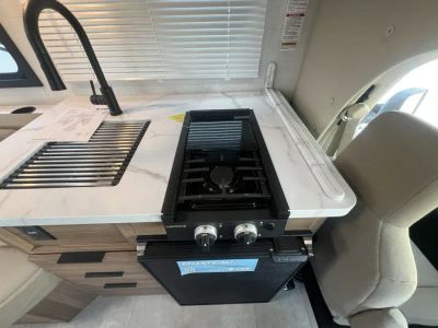 2027 Thor Motor Coach CHATEAU — photo 7 view