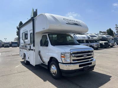 2027 Thor Motor Coach CHATEAU — front three-quarter view