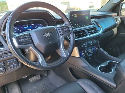 2023 Chevrolet Suburban - Photo 2