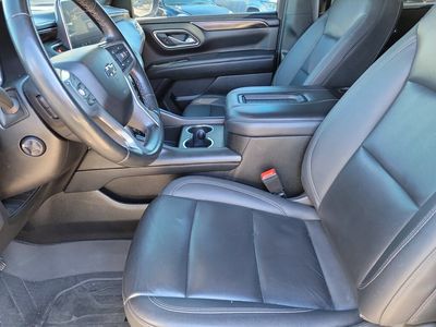 2023 Chevrolet Suburban - Photo 3