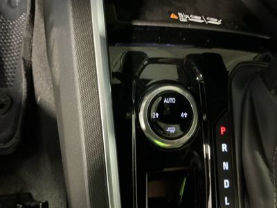 2026 Chevrolet Colorado - Photo 13