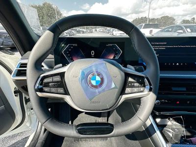 2026 BMW 3 Series — photo 8 view