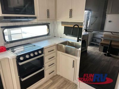 2025 Dutchmen RV Astoria - Photo 15