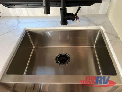2025 Dutchmen RV Astoria - Photo 16