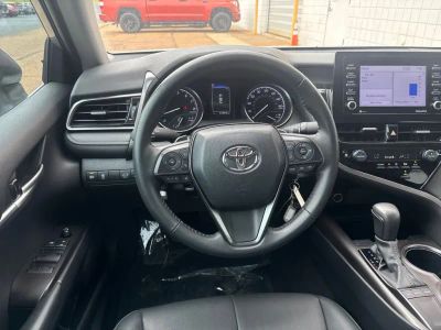 2024 Toyota Camry - Photo 3