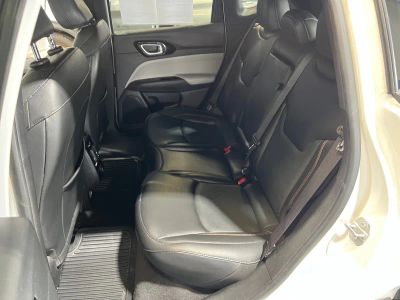 2023 Jeep Compass — photo 18 view