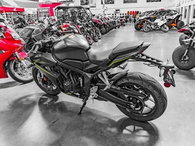 2026 Honda CBR650R E-Clutch - Photo 5