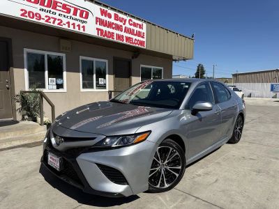 2019 Toyota Camry — photo 7 view