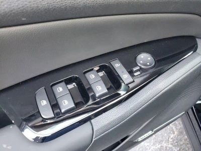 2025 Kia Sportage — photo 18 view