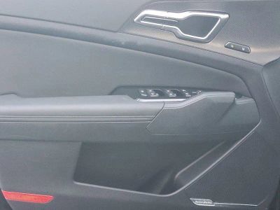 2025 Kia Sportage — photo 17 view