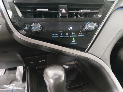2024 Toyota Camry - Photo 18
