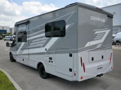 2027 Thor Motor Coach GEMINI — photo 39 view