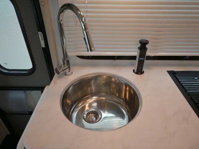 2027 Thor Motor Coach GEMINI — photo 8 view