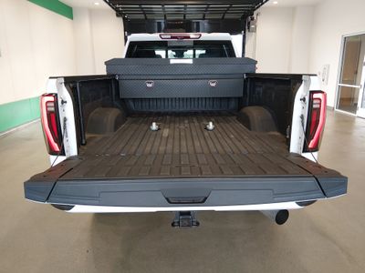 2024 GMC Sierra 2500HD - Photo 11