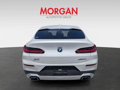 2025 BMW X4 — detail view