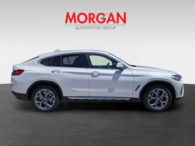 2025 BMW X4 — photo 8 view