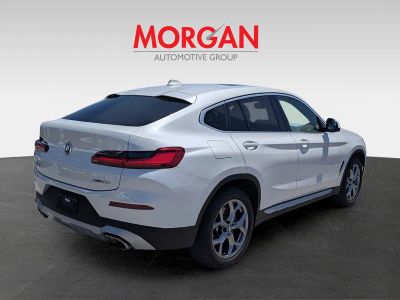 2025 BMW X4 — photo 7 view