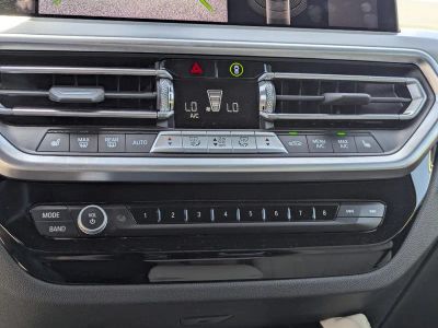 2025 BMW X4 — photo 25 view