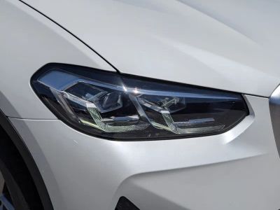 2025 BMW X4 — photo 9 view