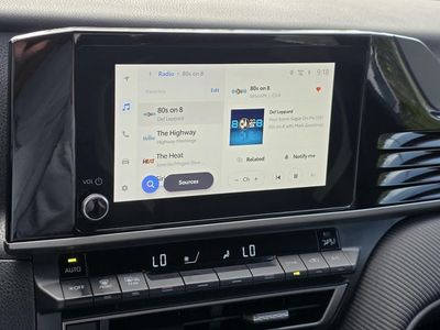 2025 Toyota Camry — photo 15 view