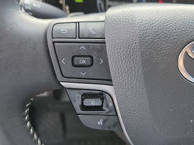 2025 Toyota Camry — photo 23 view