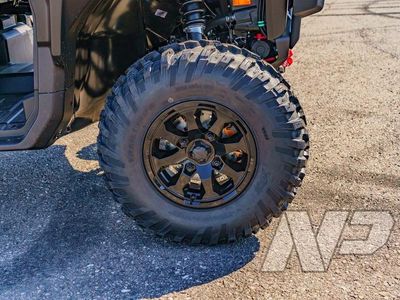 2026 Can-Am Defender XT HD11 With 10.25 in.display - Photo 11