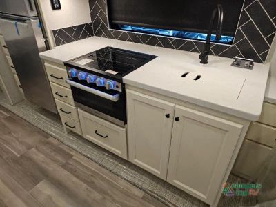 2026 Tiffin Motorhomes Open Road Allegro — photo 19 view