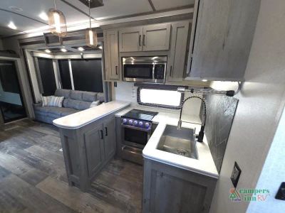 2020 Keystone Raptor — photo 22 view