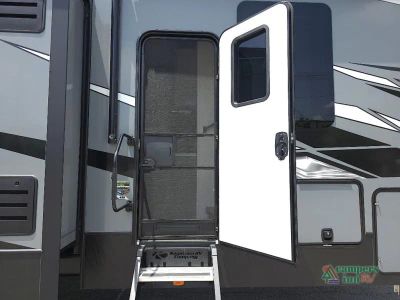 2020 Keystone Raptor — photo 15 view